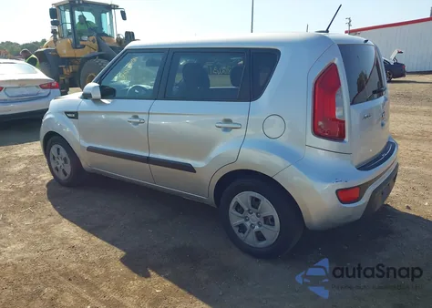 2013 Kia Soul z USA, uszkodzony, nr VIN KNDJT2A51D7761697